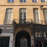 Studio équipé comme dans une chambre d\'un hotel 5 étoiles Paris hyper centre 75001