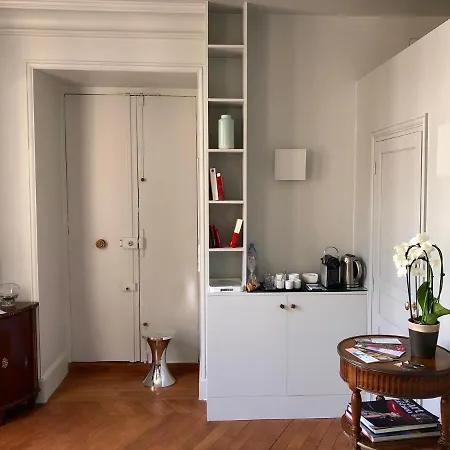 Studio équipé Comme Dans Une D'un 5 étoiles Hyper Centre 75001 Parigi